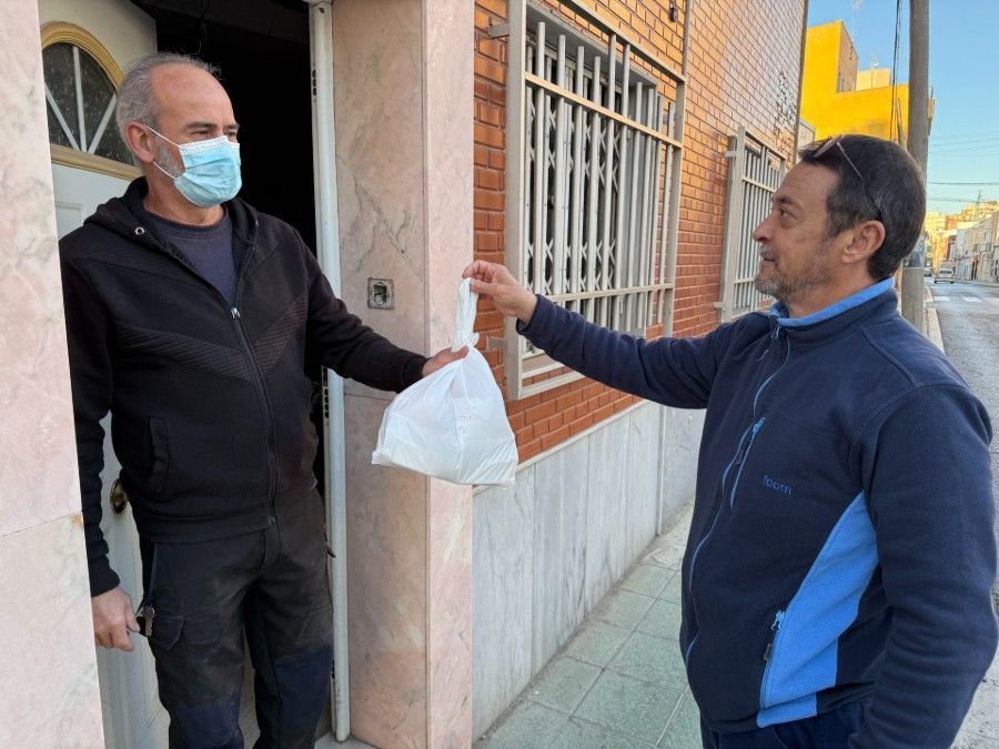 FAAM refuerza su compromiso social con el programa de comidas solidarias a domicilio