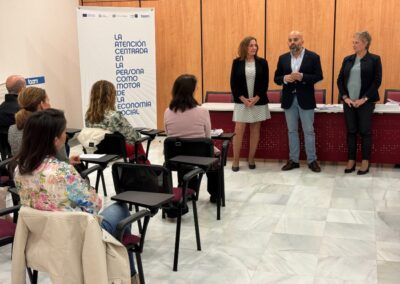 FAAM fomenta el modelo de atención centrada en la persona en su red de centros y servicios a través de un proyecto CEPES